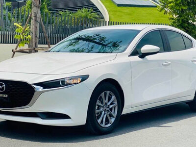 thuê xe mazda 3 tự lái