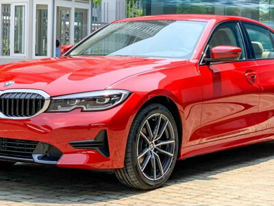thuê xe BMW 320i tự lái