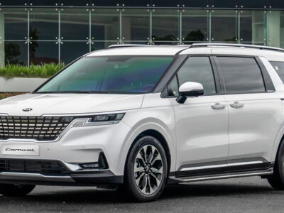 thuê xe KIA Carnival tự lái